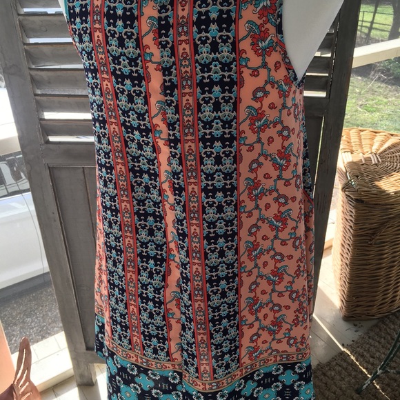 Patterned Top - Picture 2 of 2